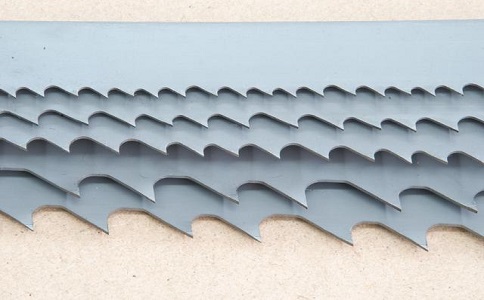 呼和浩特带锯床上的钢丝刷，对于带锯条的重要性